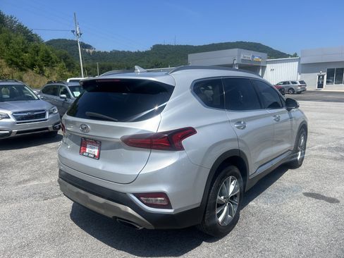 Used 2019 Hyundai Santa Fe FWD image 6