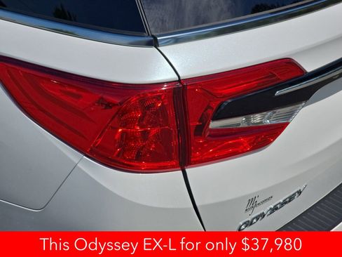 Used 2024 Honda Odyssey EX-L image 44
