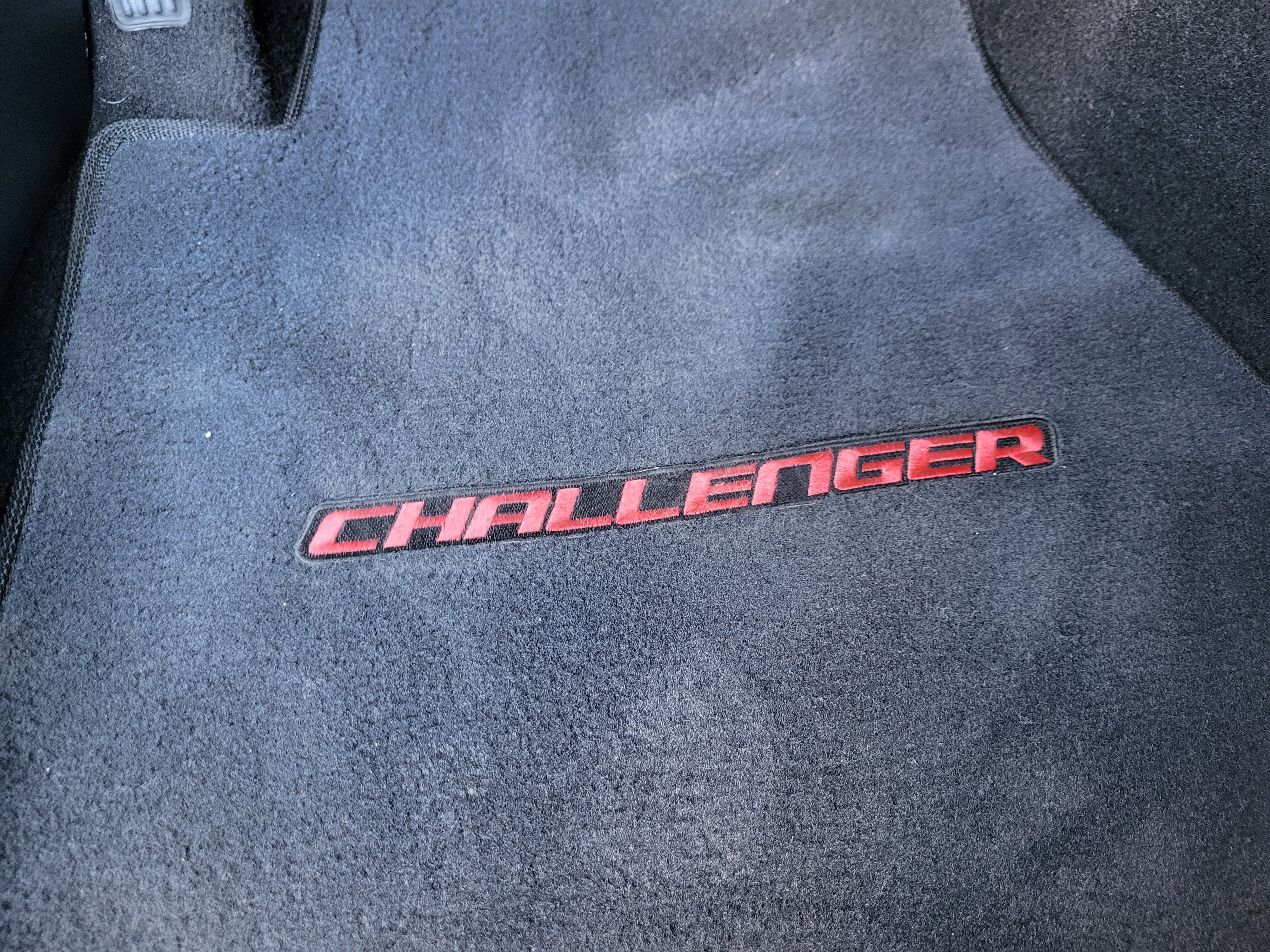 Used 2021 Dodge Challenger SXT RWD image 27