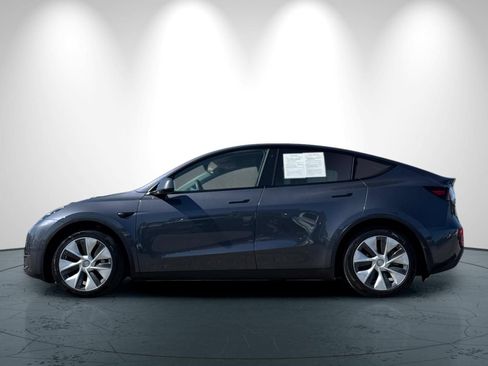 Used 2022 Tesla Model Y Long Range AWD/4WD image 7