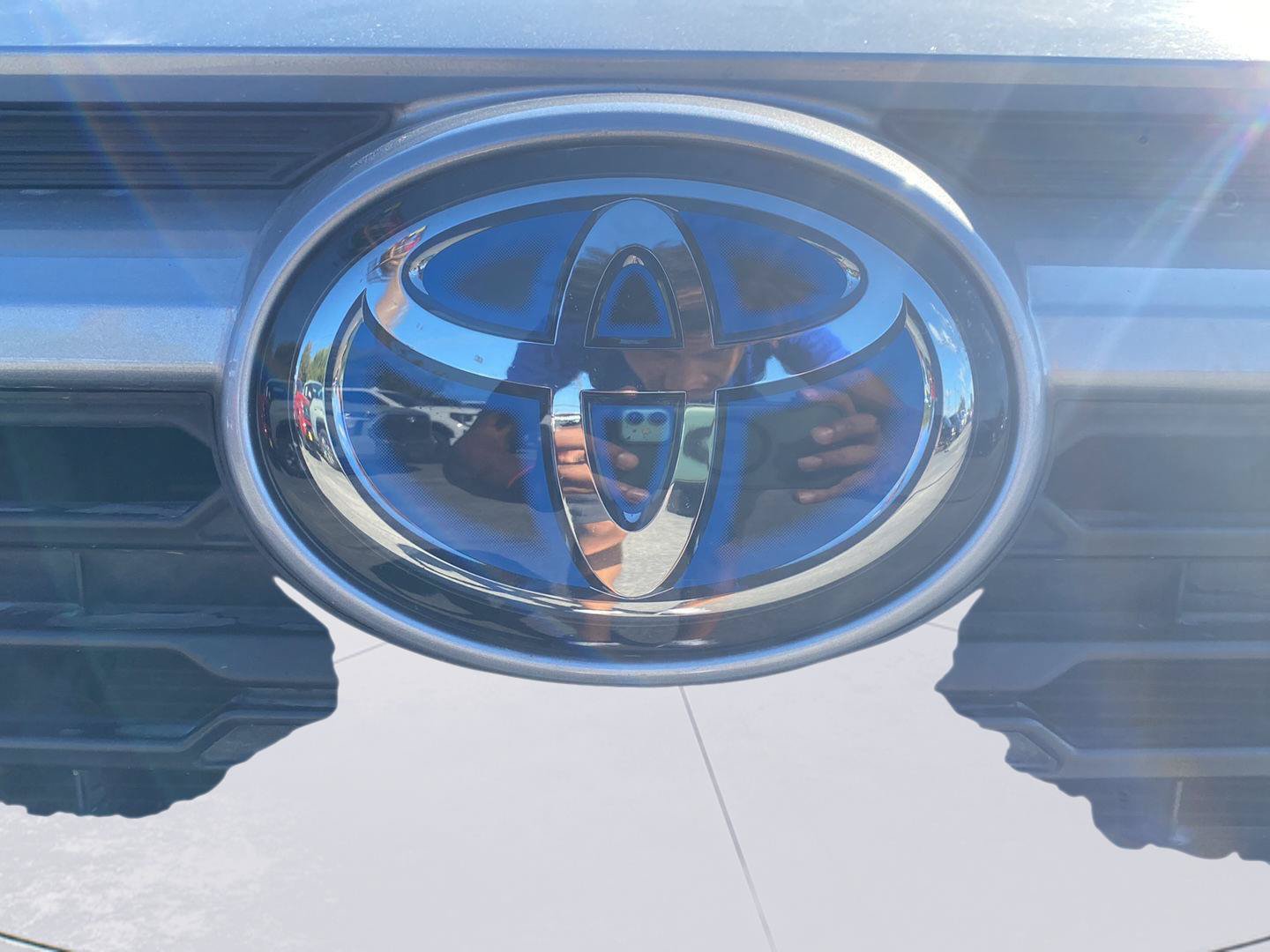 Used 2024 Toyota RAV4 XLE AWD/4WD image 10