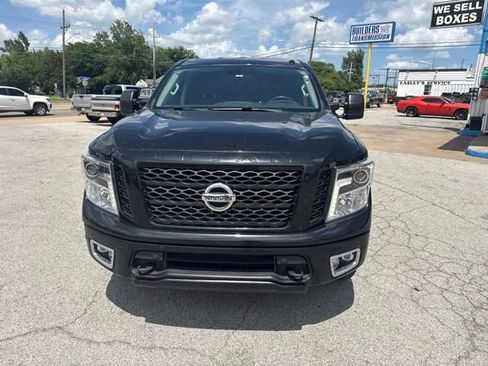 Used 2018 Nissan Titan PRO-4X w/ Pro-4x Utility Package AWD/4WD image 8