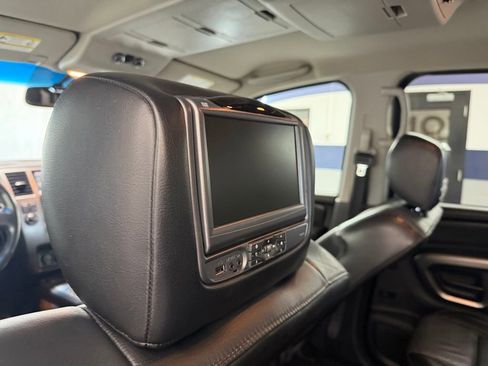 Used 2015 Nissan Armada SL RWD image 3