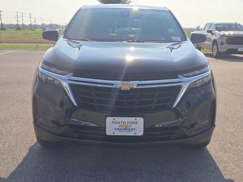 Used 2024 Chevrolet Equinox LS w/ LS Convenience Package FWD image 8