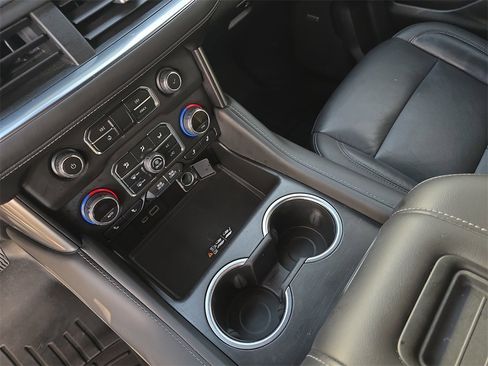 Used 2021 Chevrolet Tahoe Z71 w/ Rear Media and Nav Package image 26