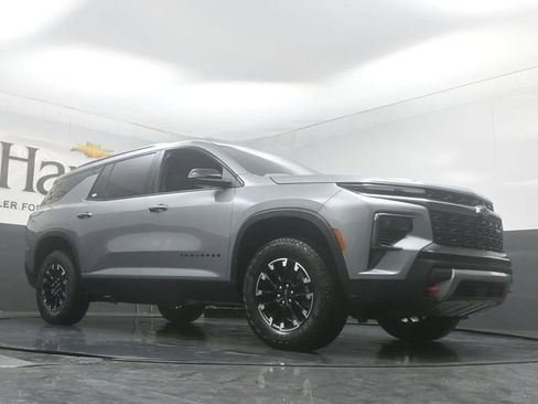 New 2026 Chevrolet Traverse Z71 w/ Driver Confidence Package AWD/4WD image 2