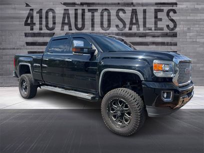 Used 2017 GMC Sierra 2500 Denali w/ Duramax Plus Package