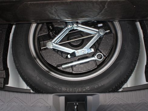 New 2026 Subaru Crosstrek 2.5i Premium AWD/4WD image 9