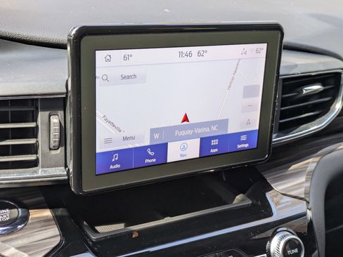 Certified 2022 Ford Explorer Limited w/ Equipment Group 301A image 20