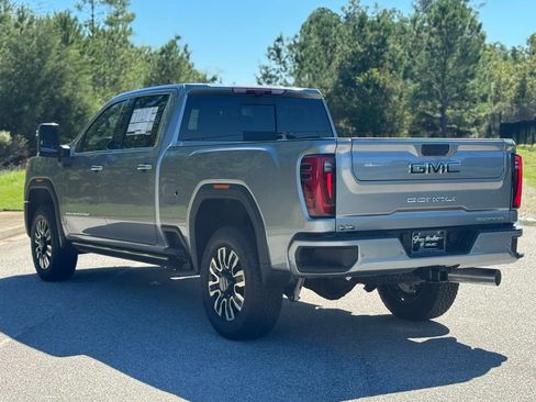 New 2026 GMC Sierra 2500 Denali Ultimate image 12