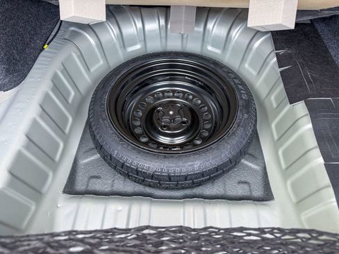 New 2025 Nissan Versa SV image 23