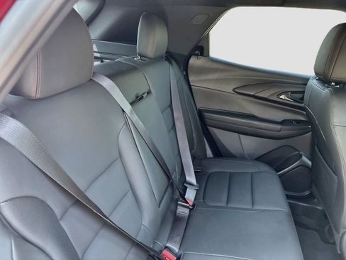 Used 2025 Chevrolet TrailBlazer RS w/ Convenience Package FWD image 25
