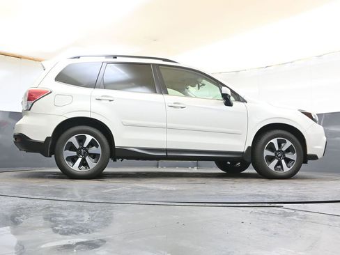 Used 2017 Subaru Forester 2.5i Limited image 45