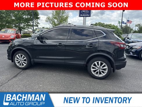Used 2020 Nissan Rogue Sport SV image 9