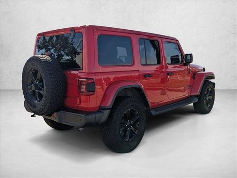 Used 2021 Jeep Wrangler Unlimited Sahara image 5
