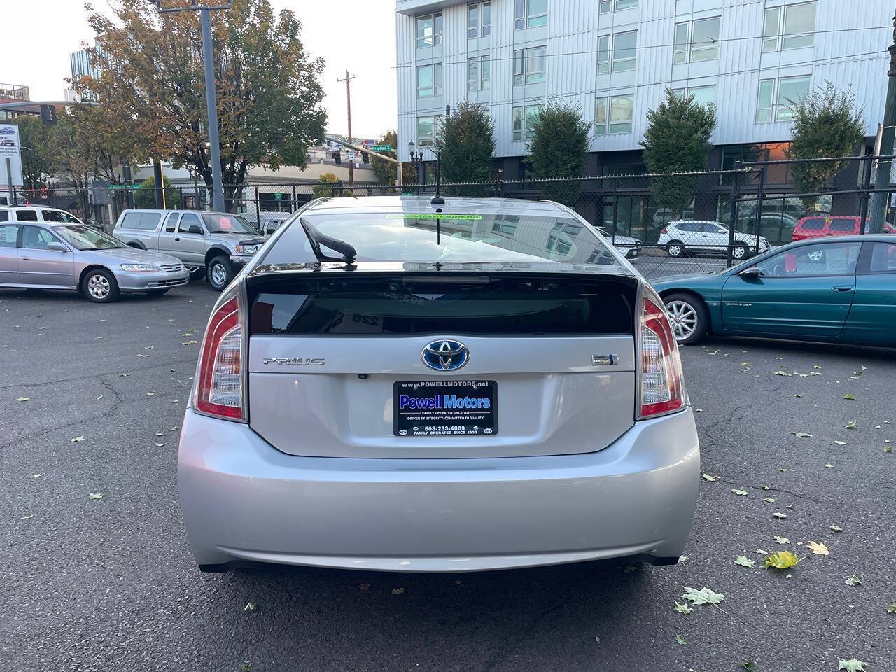 Used 2012 Toyota Prius Four w/ Deluxe Solar Roof Pkg FWD image 6