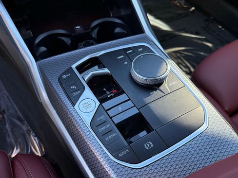 Used 2025 BMW 330i 330i w/ Convenience Package image 27