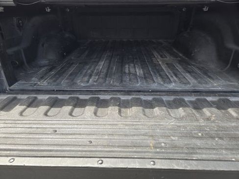 Used 2022 RAM 2500 Laramie AWD/4WD image 30