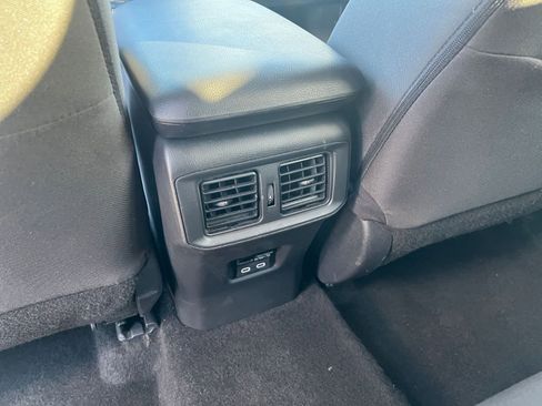 Used 2025 Toyota RAV4 XLE image 24