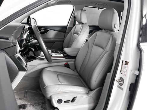 Used 2024 Audi Q7 2.0T Premium Plus image 17