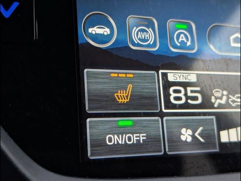 Used 2025 Subaru Forester Limited image 20