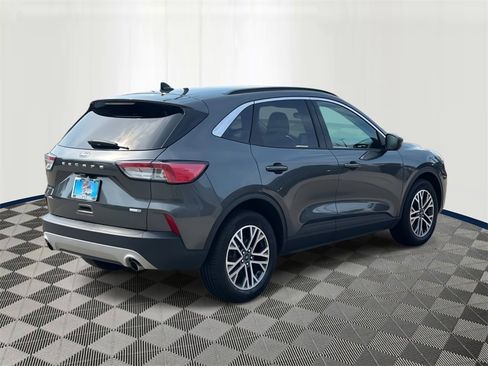 Used 2020 Ford Escape SEL image 5