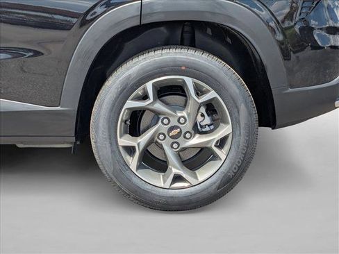 New 2026 Chevrolet Trax LT w/ Driver Confidence Package FWD image 10