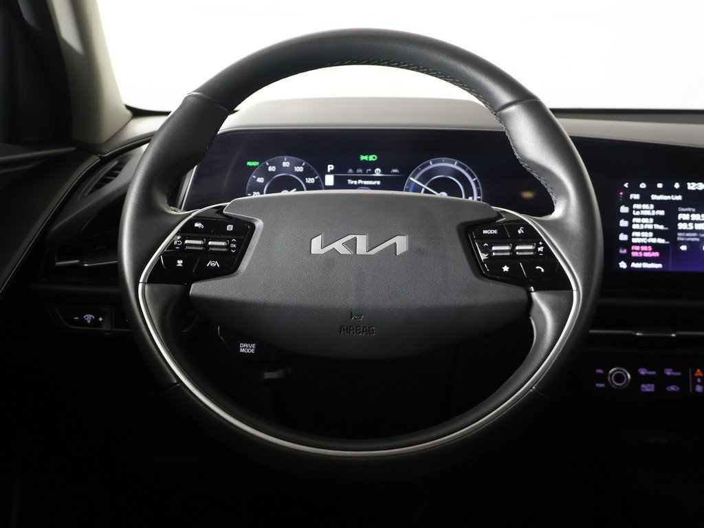 Used 2023 Kia Niro Wind FWD image 35