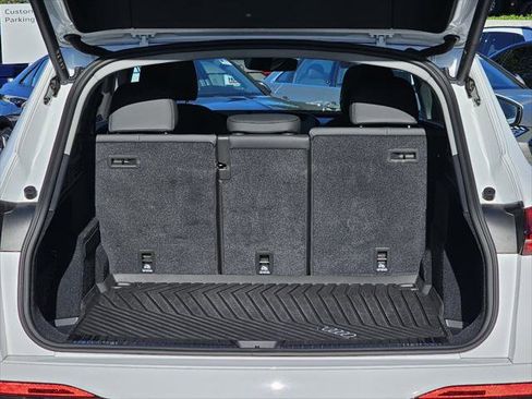 Certified 2025 Audi Q5 Premium w/ Convenience Package AWD/4WD image 7