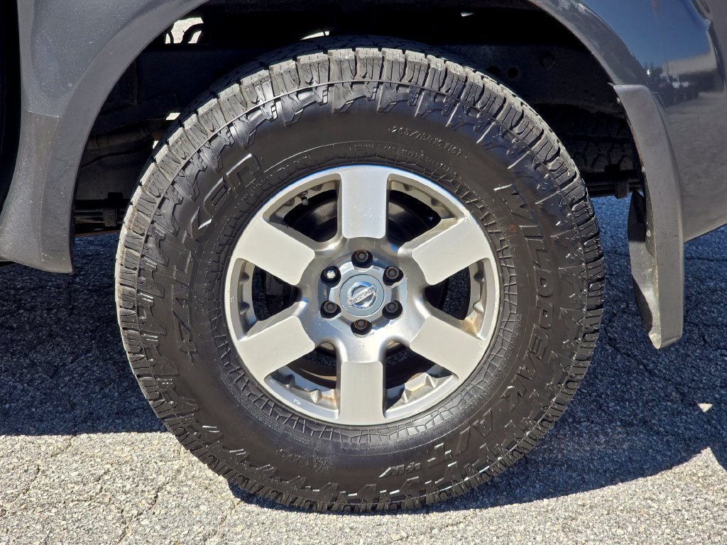 Used 2011 Nissan Frontier PRO-4X AWD/4WD image 20
