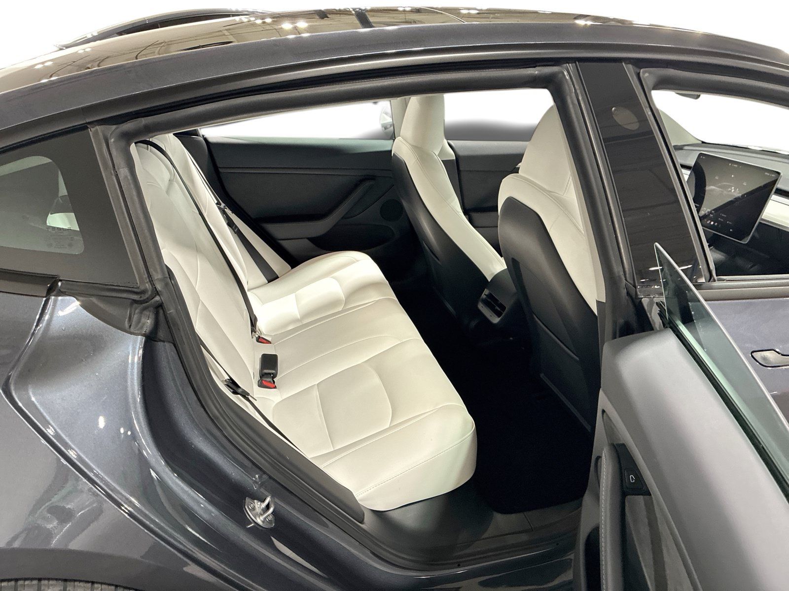 Certified 2023 Tesla Model 3 Standard Range RWD image 11
