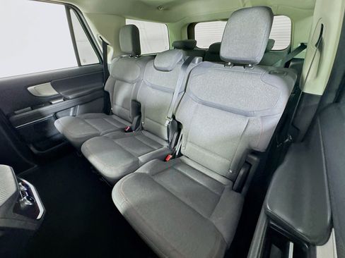 Used 2025 Ford Expedition Active AWD/4WD image 21