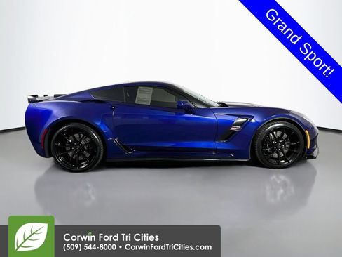 Used 2017 Chevrolet Corvette Grand Sport RWD image 18