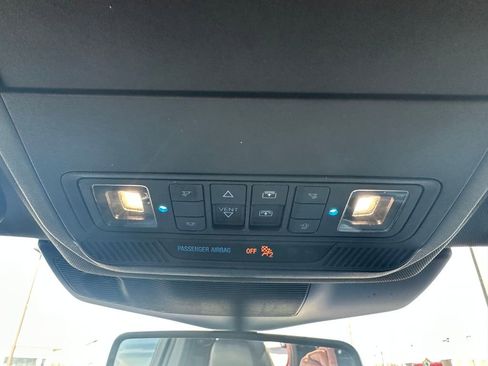 Used 2022 Ford Explorer ST-Line w/ Class IV Trailer Tow Package AWD/4WD image 12