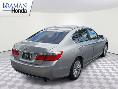 Used 2014 Honda Accord EX image 3