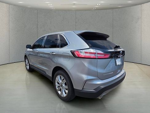 Used 2023 Ford Edge Titanium AWD/4WD image 3