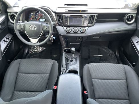 Used 2016 Toyota RAV4 LE FWD image 7