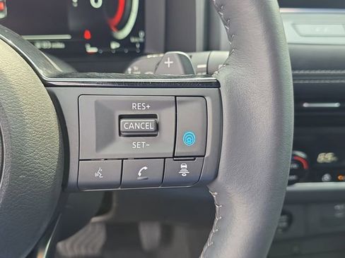 Certified 2024 Nissan Rogue SL image 31