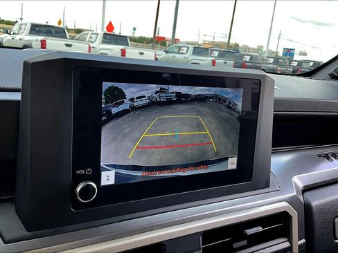 Used 2024 Toyota Tacoma TRD Sport w/ TRD Sport Upgrade Package image 26