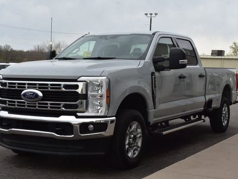 Used 2025 Ford F250 XLT AWD/4WD image 11
