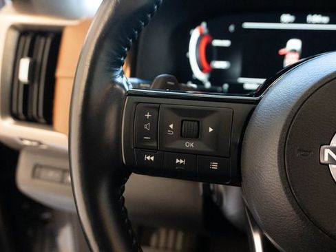 Used 2023 Nissan Pathfinder Platinum w/ Cargo Package image 27