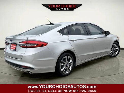 Used 2018 Ford Fusion SE FWD image 6