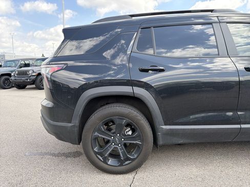 Used 2025 Chevrolet Equinox LT w/ Convenience Package II image 12