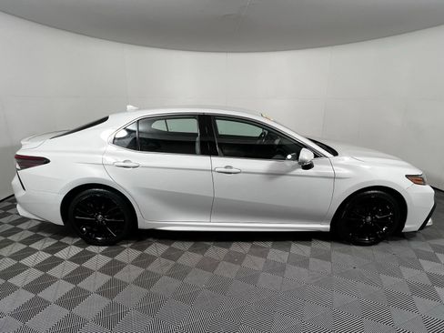 Used 2024 Toyota Camry XSE image 4