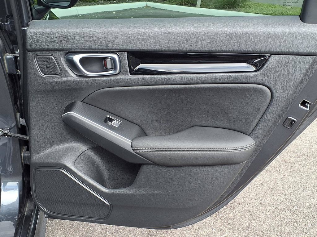Used 2025 Honda Civic Sport Touring image 13