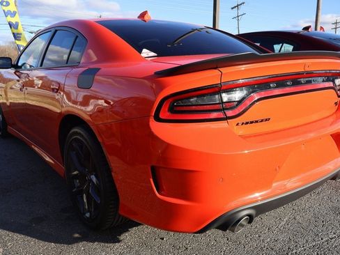 Used 2022 Dodge Charger R/T w/ Blacktop Package image 4