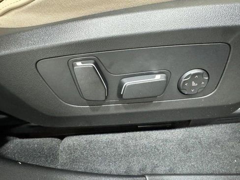 Used 2026 BMW X3 xDrive30 w/ Premium Package image 19