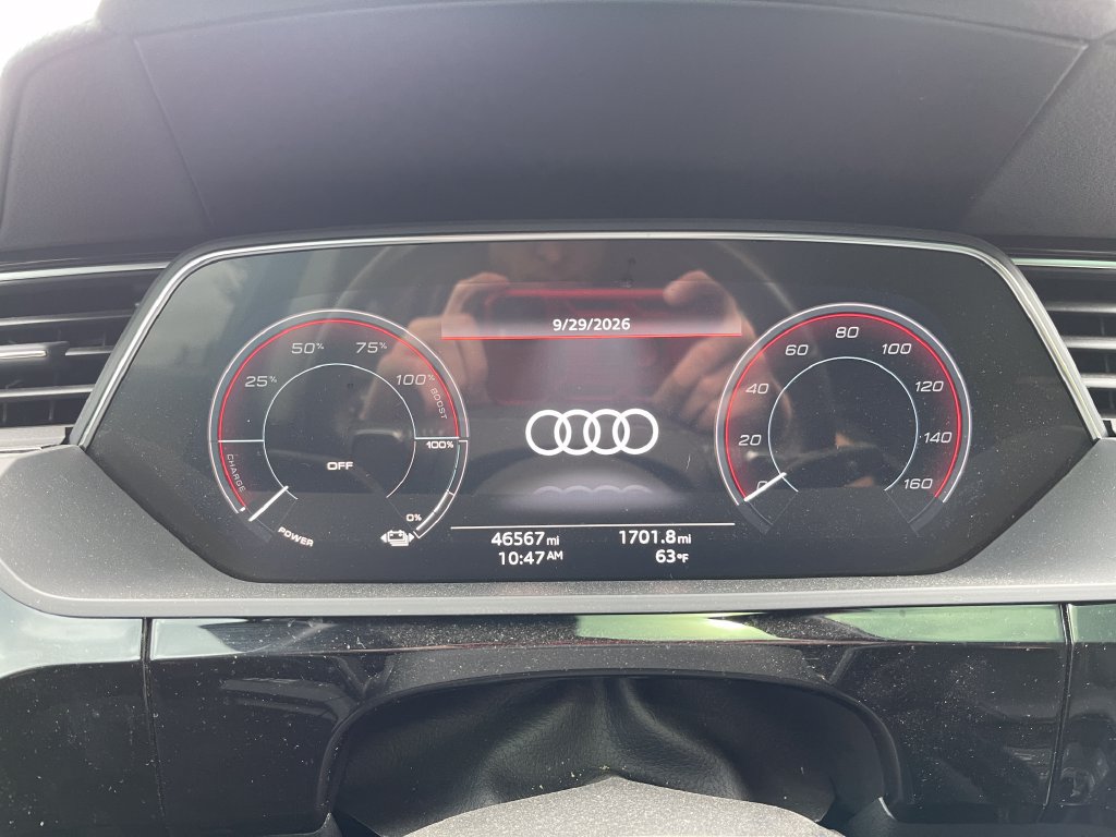Used 2021 Audi e-tron Premium Plus w/ Premium Plus Package AWD/4WD image 5
