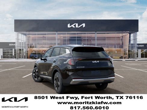 New 2026 Kia Sportage LX FWD image 4