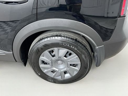 Used 2025 Nissan Kicks S image 21